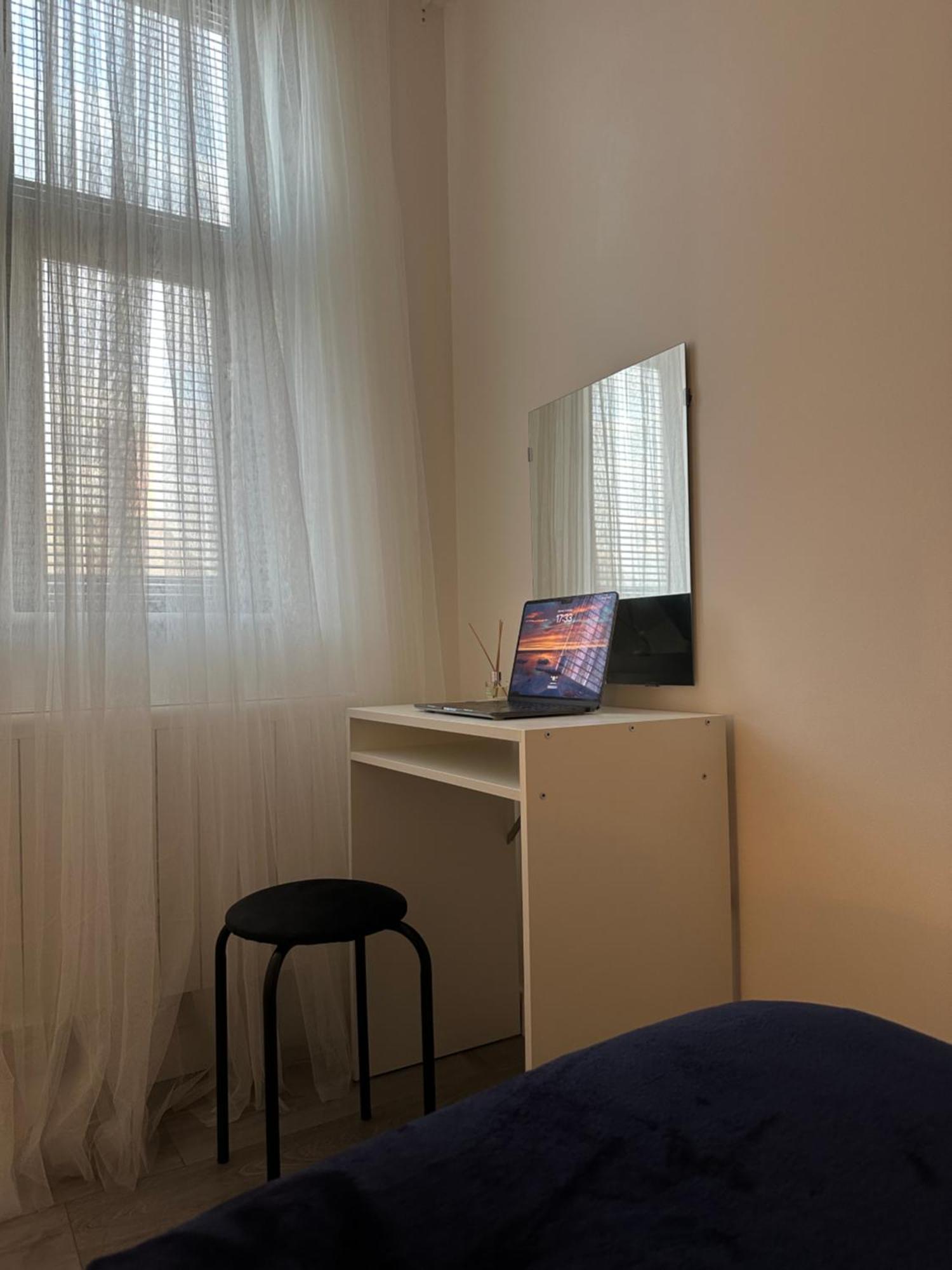 Retro Suite A Luxury Apartment With King Size Bed Wii Games And Entertainment 莱切斯特 外观 照片